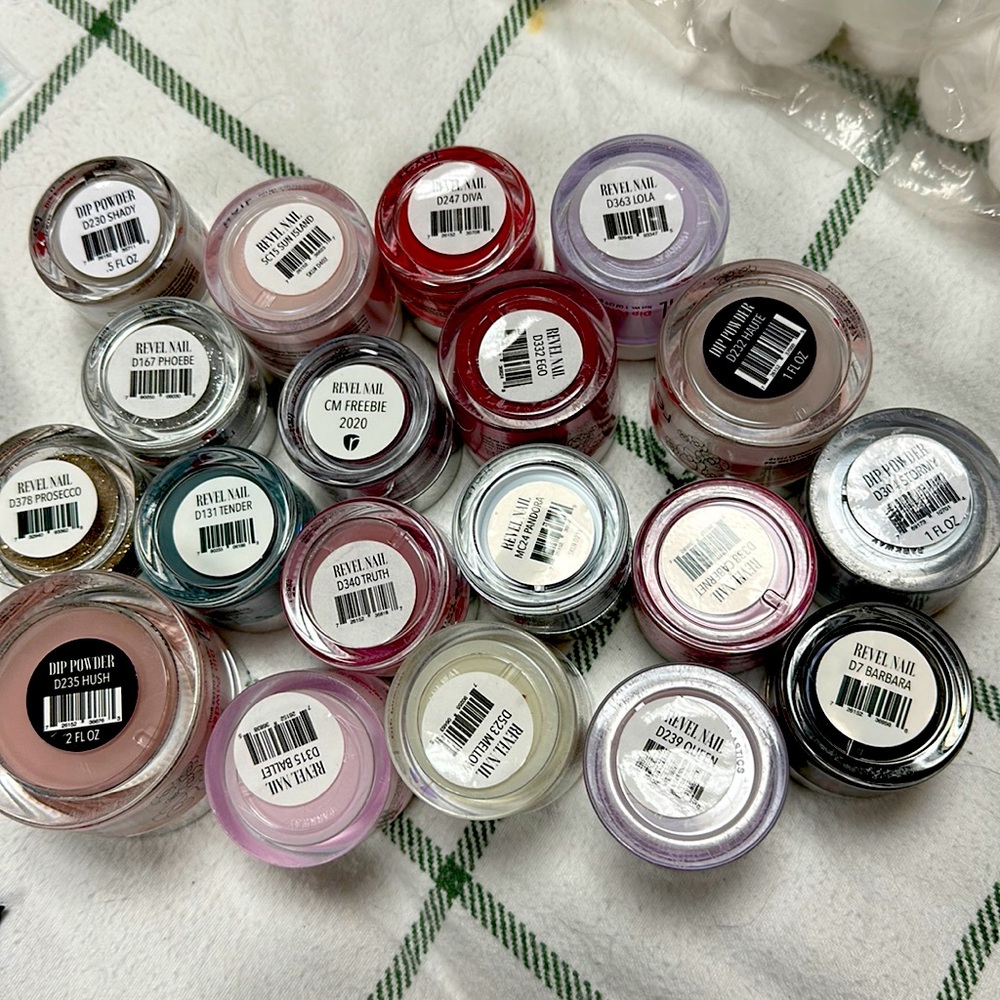 Lot of 19 Revel Nail Dip Powder